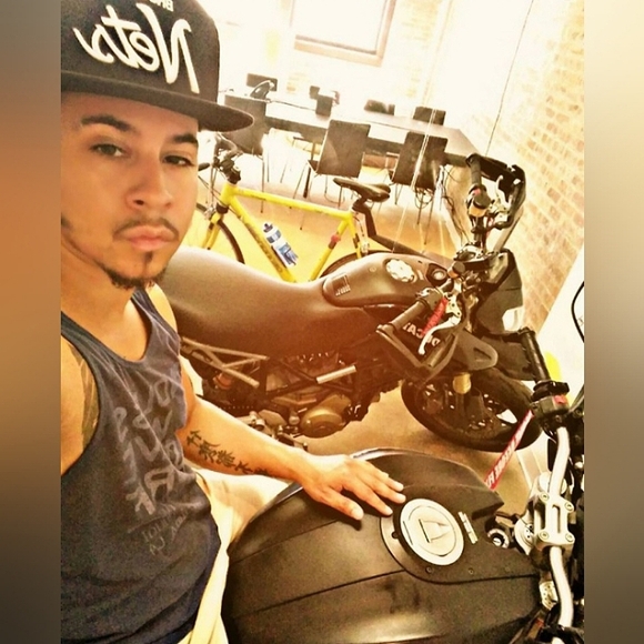 I am not for sale π - Picture 7 of 17